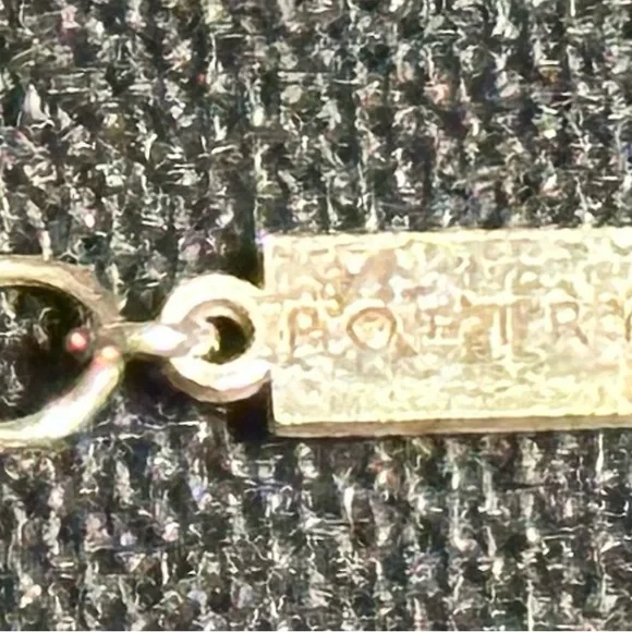 Poetry Gold Petal Design Chain Necklace - Picture 5 of 5